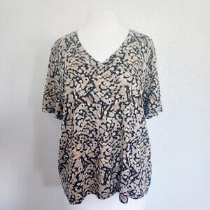 Banana Republic Black Tee with Beige Floral V-Neck